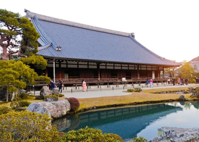 Chùa Tenryu-ji là một ngôi chùa Phật giáo Zen tại Kyoto