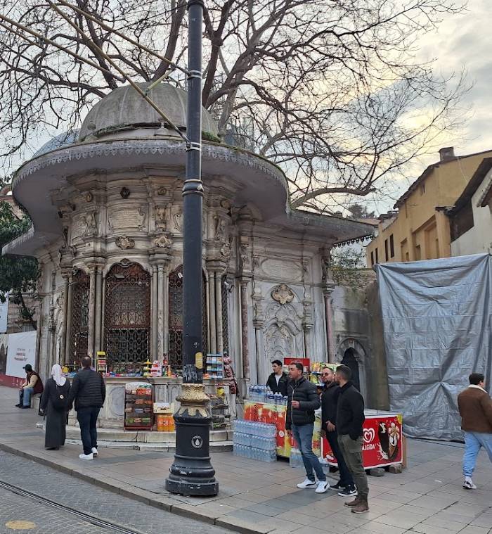 Khám phá nhà thờ hồi giáo Eyüp Sultan Thổ Nhĩ Kỳ