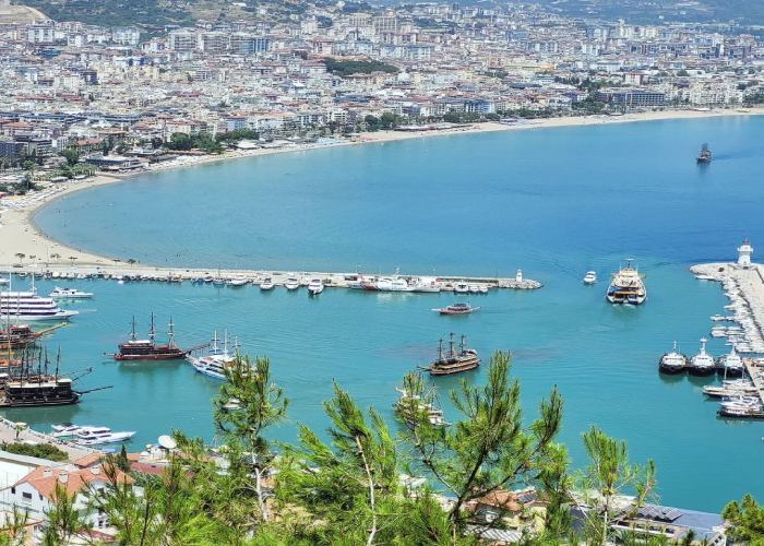 Du lịch bãi biển Incekum Alanya Thổ Nhĩ Kỳ có gì vui?