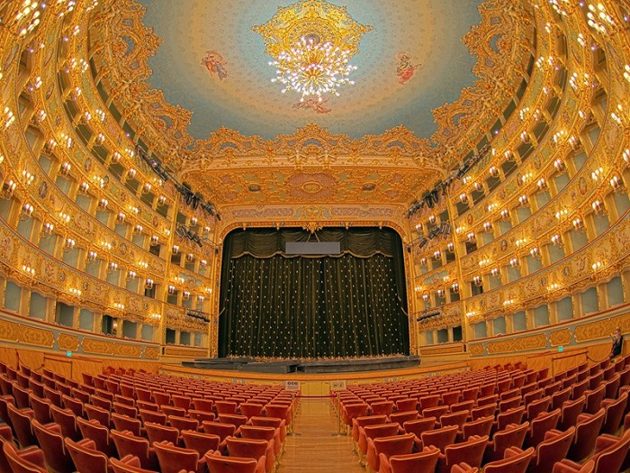 Nhà hát Opera