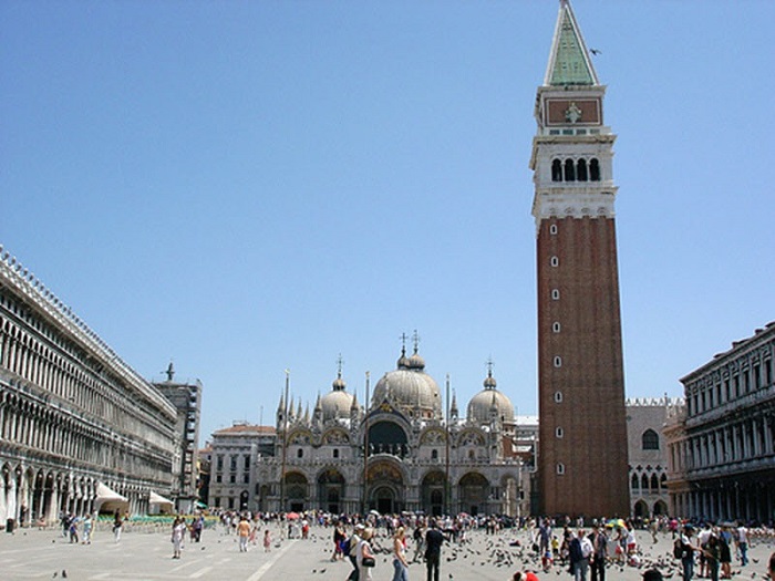 Quảng trường Piazza San Marco