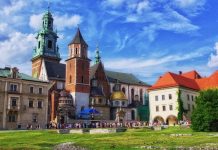 Tự túc du lịch bụi trải nghiệm Ba Lan tiết kiệm nhất