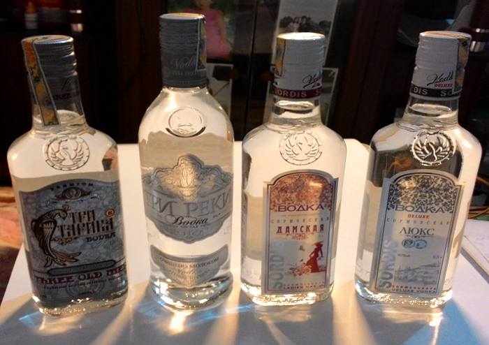  Rượu Vodka của Nga giúp giữ ấm cơ thể trong mùa đông