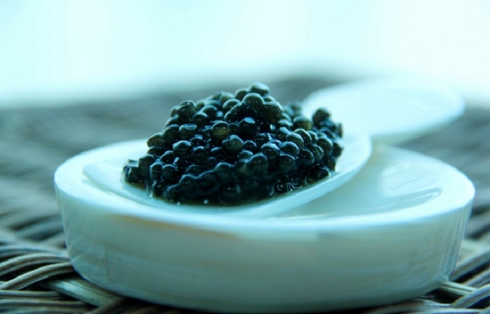 Trứng cá Caviar