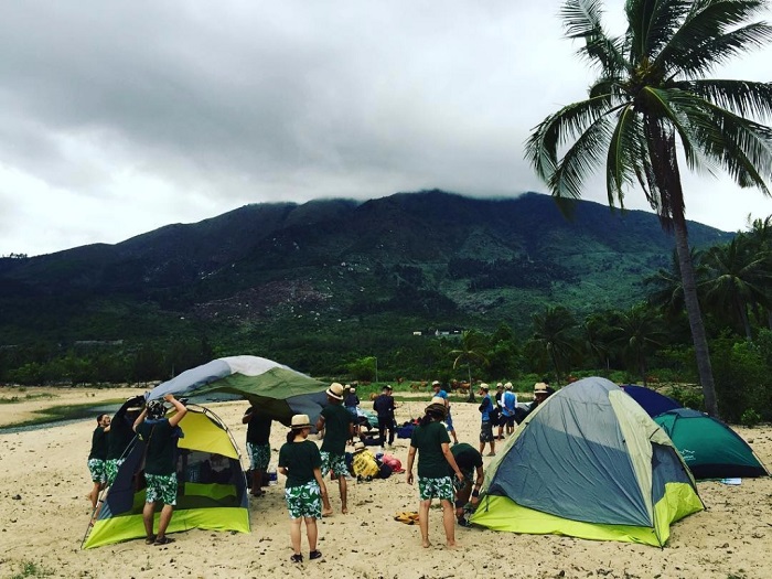 Cắm trại tại Làng Vân
