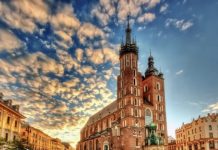 Thủ tục xin visa du lịch Ba Lan những lưu ý dành cho chuyến du lịch tự túc