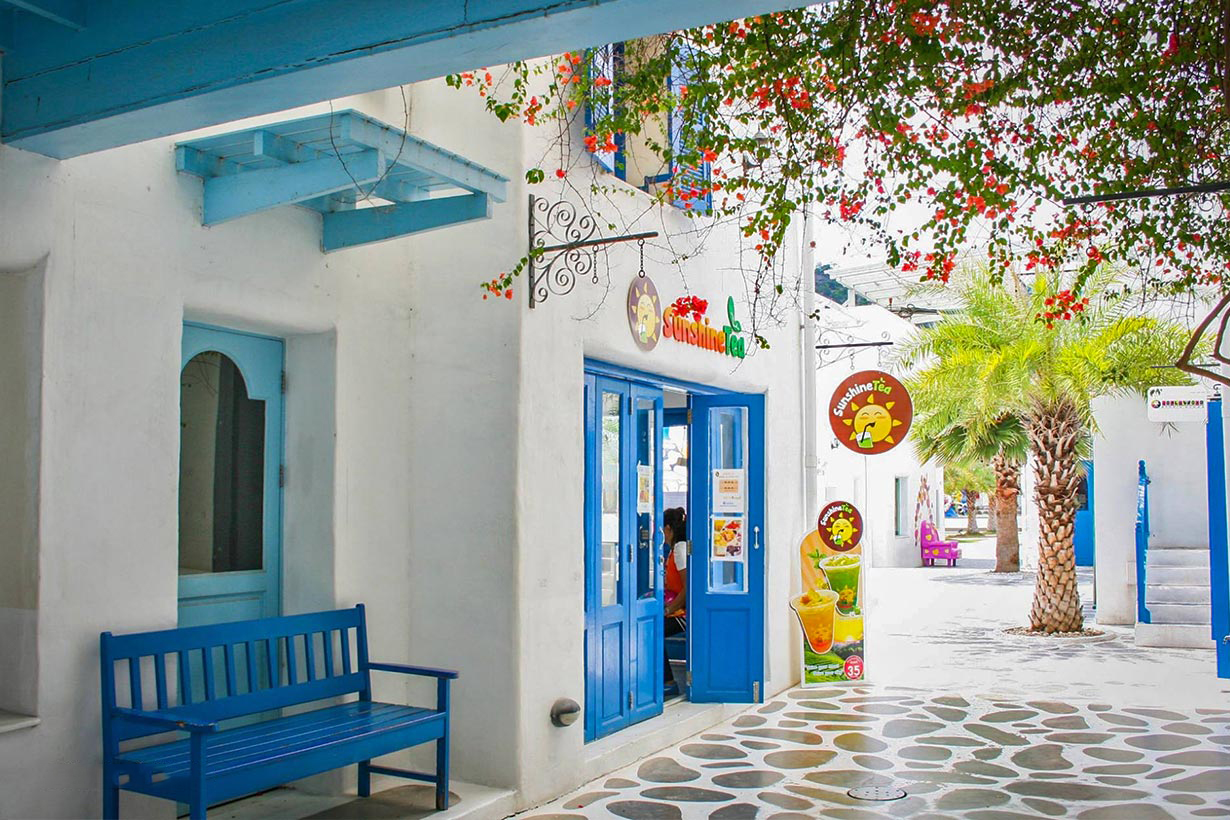 Một quán ăn nhỏ ở Santorini Thái Lan