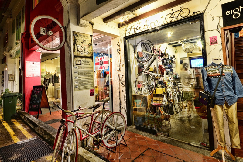 Một cửa hàng thời trang ở Haji Lane,kinh nghiệm khám phá Haji Lane