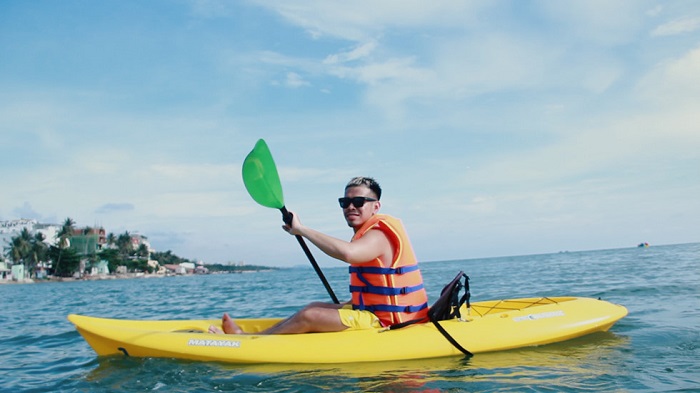 Đi Phú Quốc chèo thuyền kayak