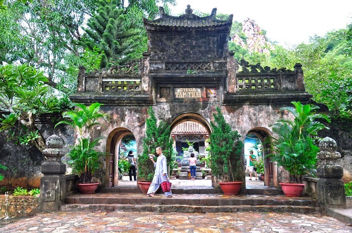 Chùa Tam Thai là một ngôi chùa cổ kính