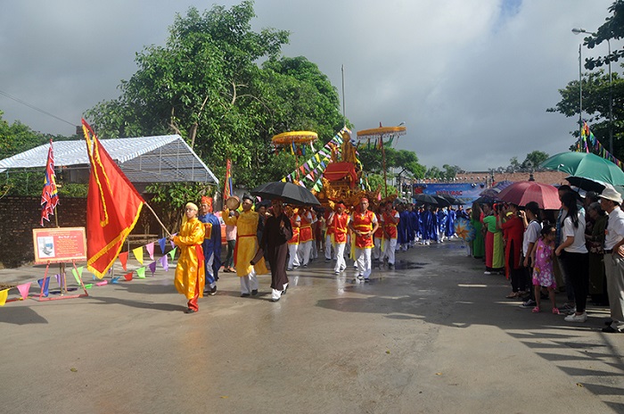 Lễ hội đình Trà Cổ diễn ra vào tháng 6 âm lịch hàng năm