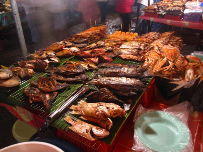 Đến Kota Kinabalu nhất định phải ăn hải sản
