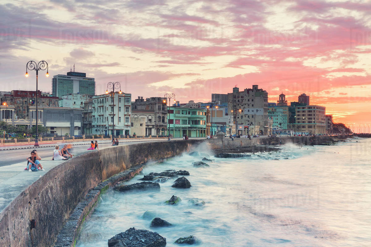 Con đường đá ven biển Malecon