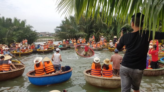 kinh nghiệm du lịch rừng dừa Bảy Mẫu