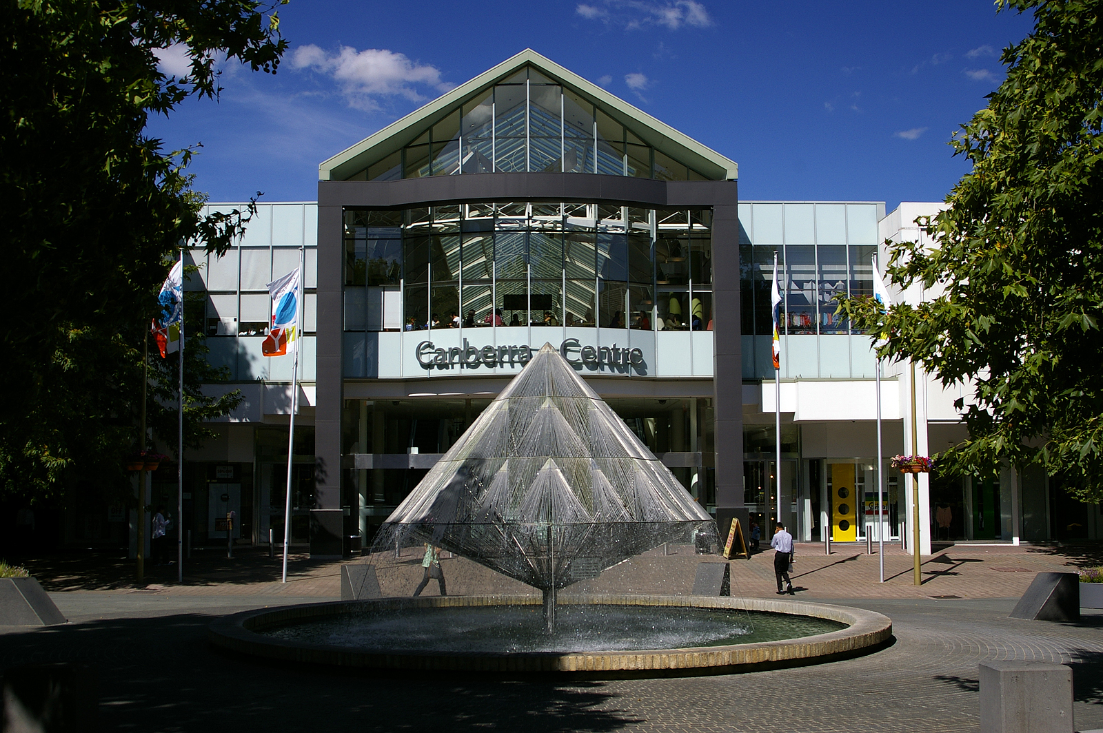 Trung tâm mua sắm Canberra Centre