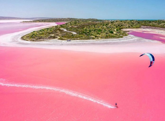 ho Hutt Lagoon