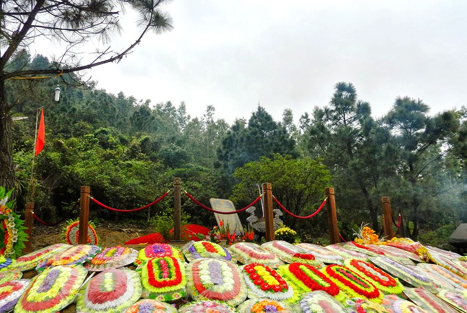 the peaceful resting place of General Vo Nguyen Giap 