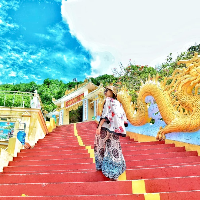 Phu Quy island travel experience