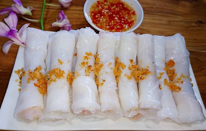 Bánh ướt - Những loại bánh nổi tiếng tại Huế