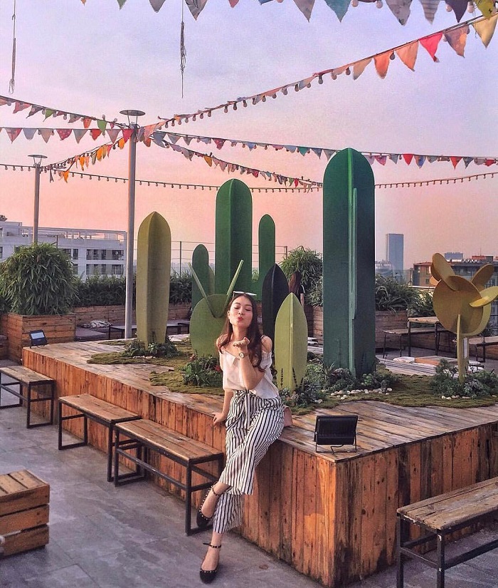 Trill Rooftop Cafe - những quán cafe view cao ở Hà Nội