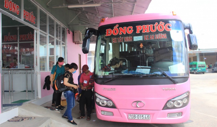 passenger car to Tay Ninh - experience travel to Ba Den mountain