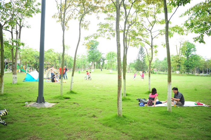 du lịch khu đô thị Ecopark tận hưởng không gian thiên nhiên xanh mát