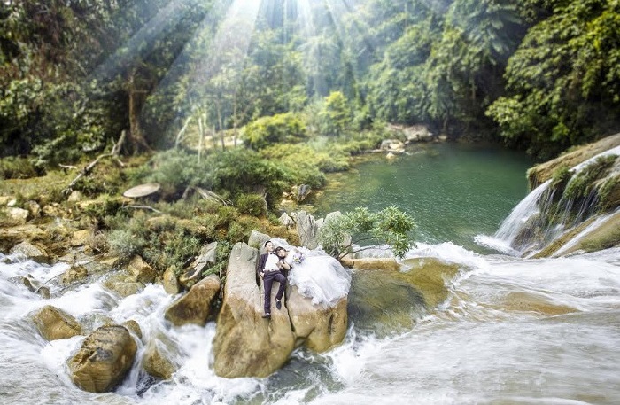 Thác Mơ Tuyên Quang là một trong những địa điểm nổi tiếng ở Tuyên Quang