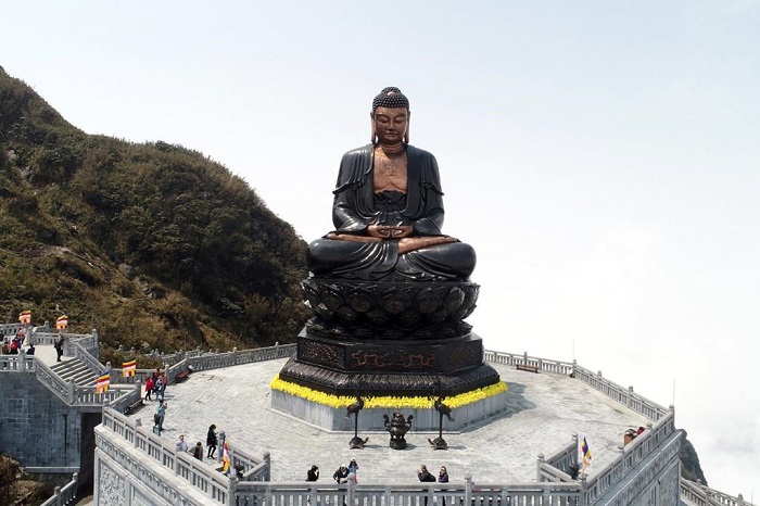 đi cáp treo Sun World Fansipan chiêm ngưỡng Bước tượng Phật khổng lồ trên đỉnh Fansipan