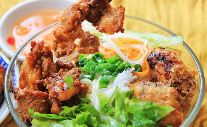 Bún thịt nướng - món bún ngon nhất Việt Nam