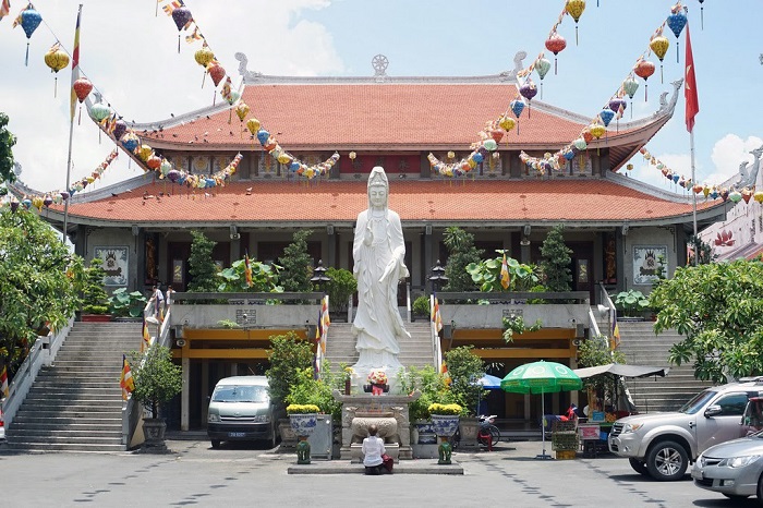 Chùa Vĩnh Nghiêm - ngôi chùa nổi tiếng ở Sài Gòn