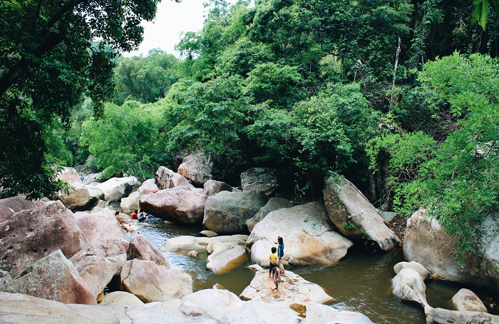 Khu du lịch suối Ba Hồ Nha Trang