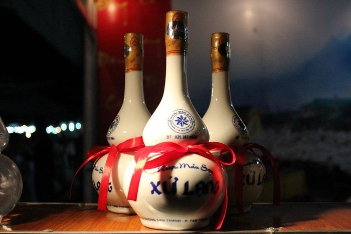 Rượu Mẫu Sơn - đặc sản Lạng Sơn mua làm quà