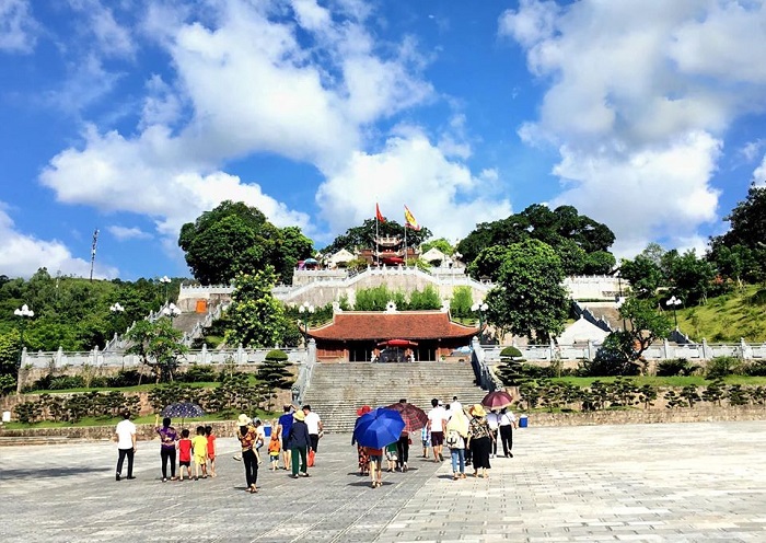 Đền Cửa Ông - địa điểm du lịch nổi tiếng ở Cẩm Phả