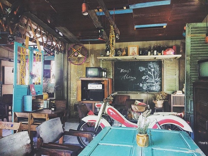 Lão Hạc quán - quán cafe xưa ở Sài Gòn