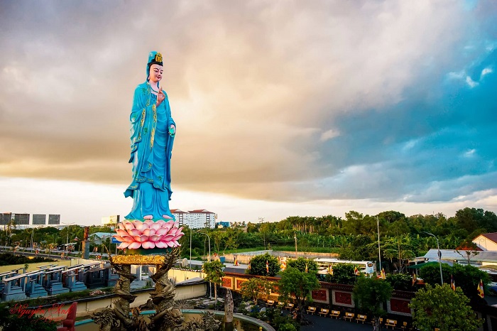Chùa Phật Ngọc Xá Lợi – Vĩnh Long - một trong những ngôi chùa đẹp nhất miền Tây