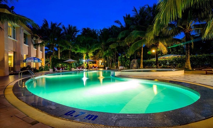 Bể bơi ngoài trời tuyệt đẹp Sài Gòn Kim Liên Resort - resort đẹp ở Cửa Lò