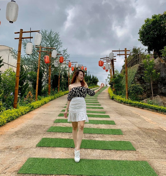 Không gian sân vườn tuyệt đẹp  tại khu du lịch Thúy Thuận Đà Lạt