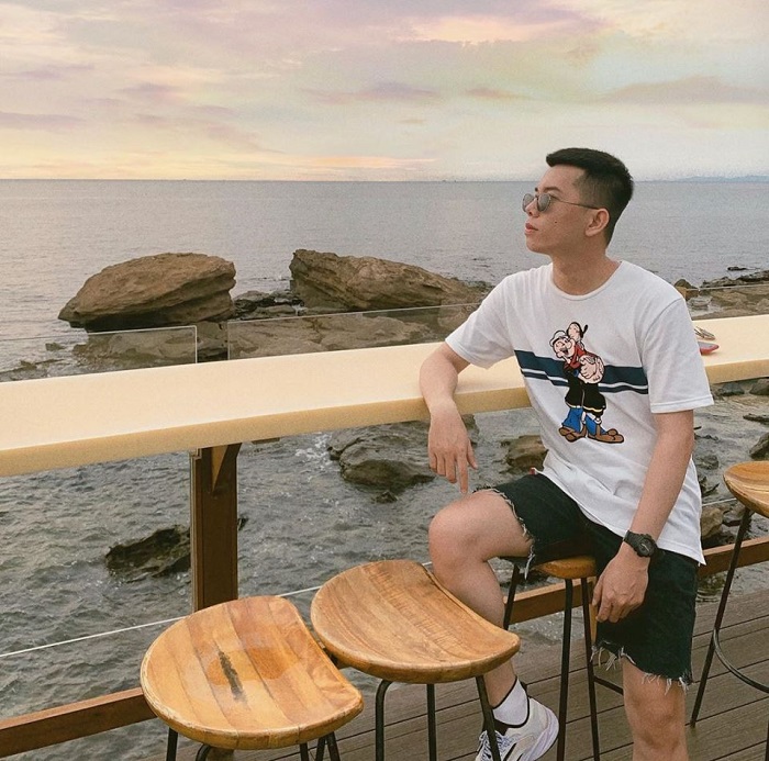 Rock Sunset Island Bar - địa điểm ngắm hoàng hôn ở Phú Quốc