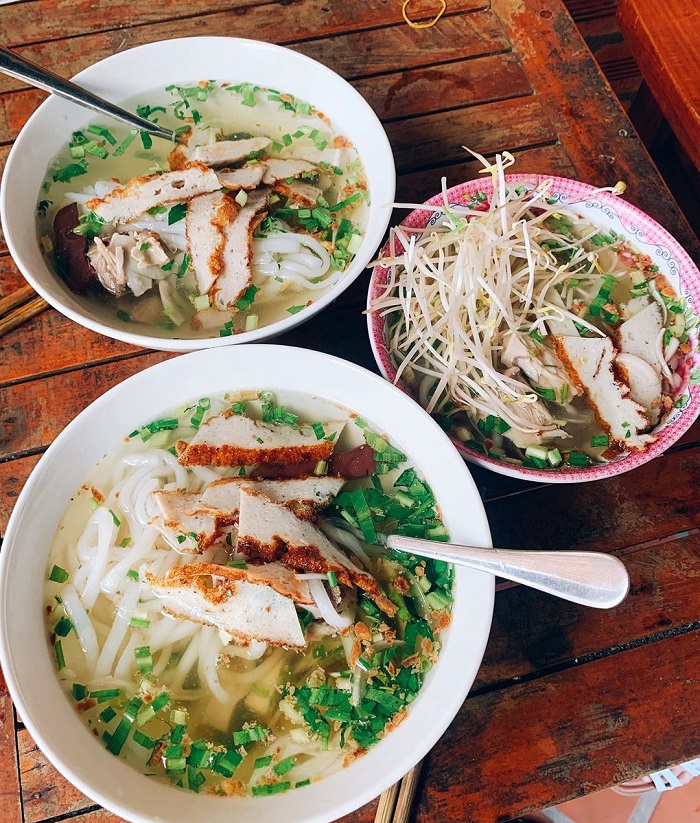 Bánh canh Phú Quốc - đặc sản ở Phú Quốc nổi tiếng