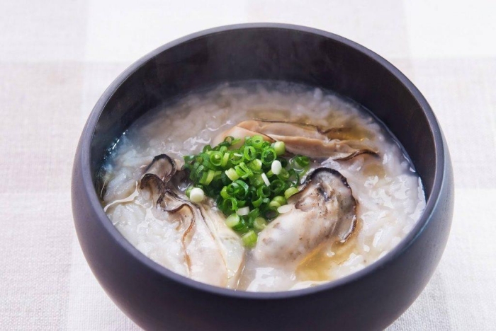 Milk oyster porridge - famous Ha Long dish