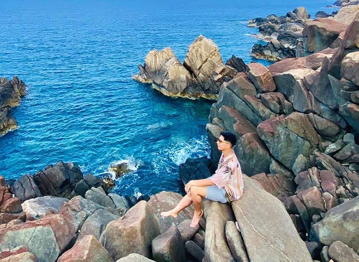 Pengalaman perjalanan Quy Nhon - cek di pantai berbatu