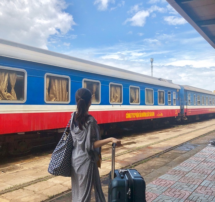 đi tàu hỏa - du lịch Đà Nẵng tháng 10