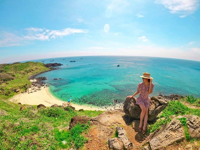 du lịch đảo Phú Quý Bình Thuận - check in bên bờ biển