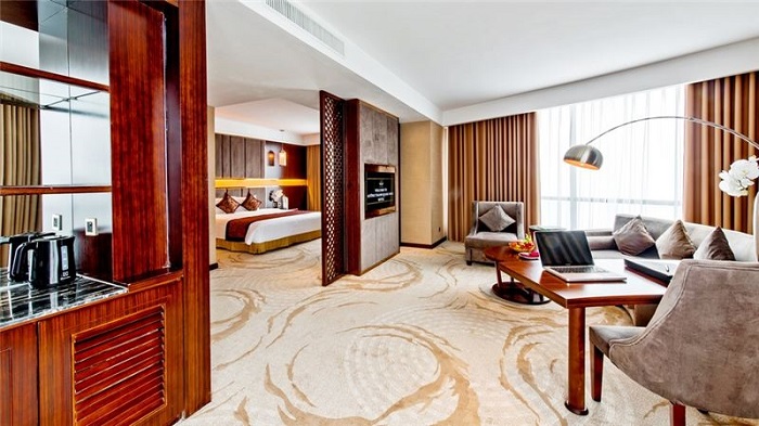 Phòng Grand Suite khách sạn Mường Thanh Bãi Cháy
