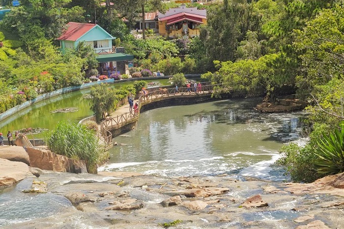 check in khu du lịch thác Cam Ly Đà Lạt