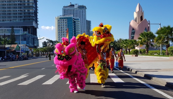 lễ hội Festival biển Nha Trang - Lễ hội Lân Sư Rồng đường phố