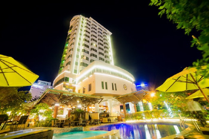 đi Nha Trang nên ở khách sạn nào - khách sạn Light Hotel & Resort