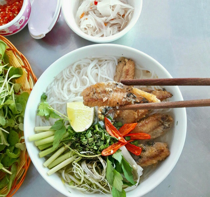 Quán bún cá Sáu Hiếu - quán ăn ngon ở Vũng Tàu