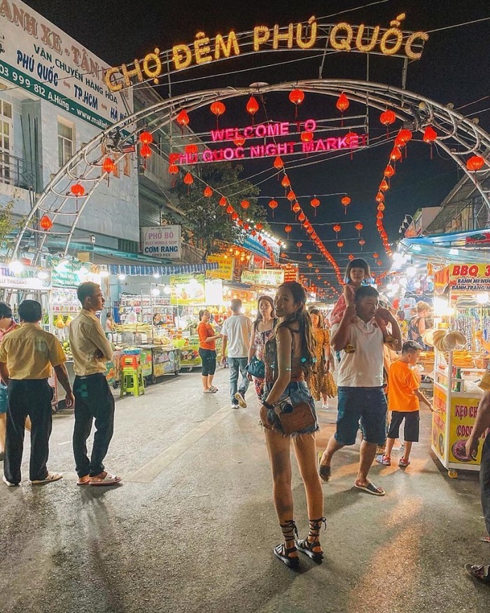 check in khu chợ đêm Phú Quốc