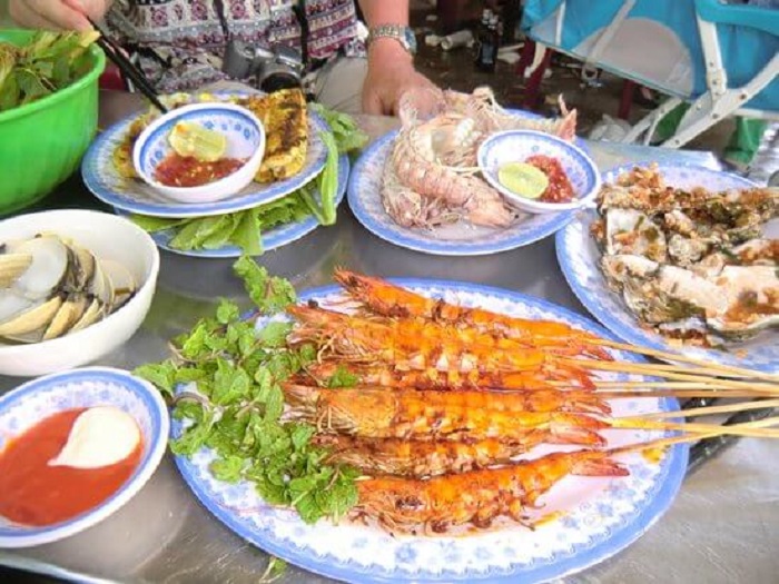 Mây Quán - quán hải sản ngon ở Đà Nẵng